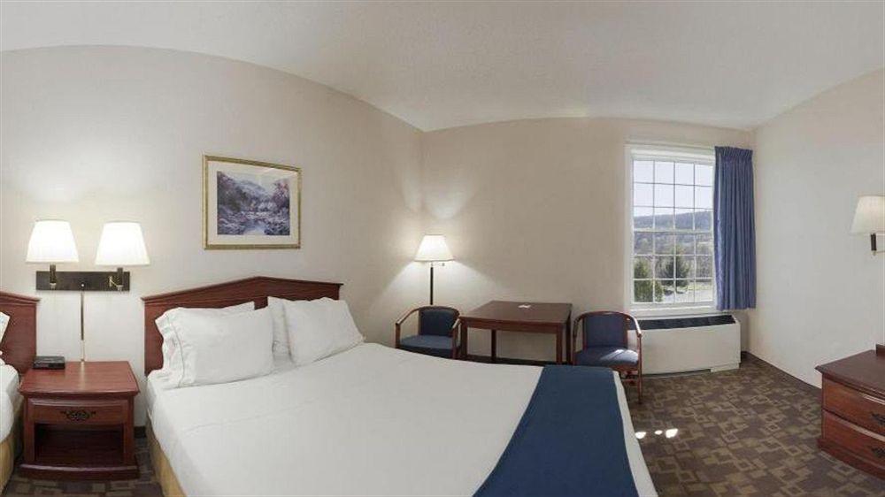 Hotel Quality & Near Howe Caverns